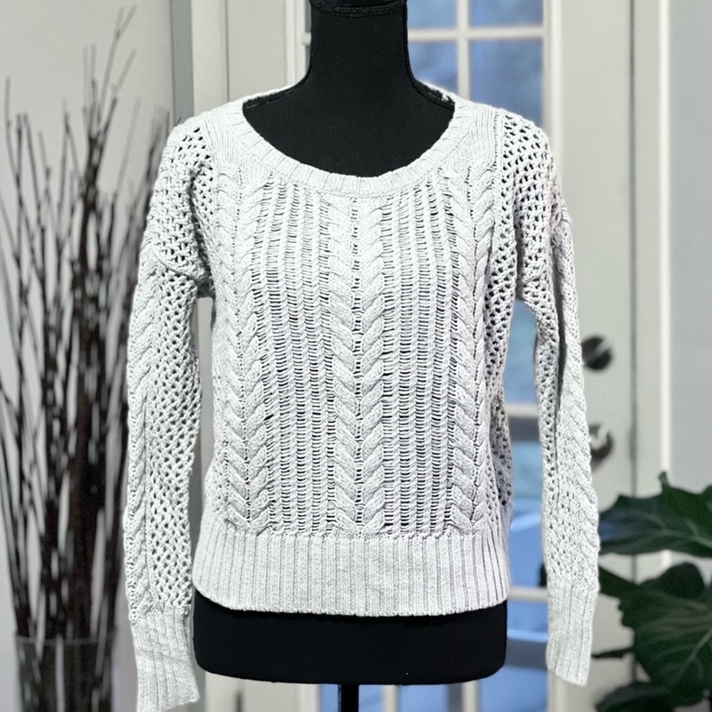 American Eagle knit sweater